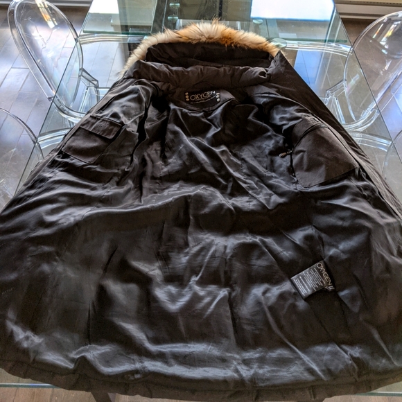 Winter coat - Picture 2 of 6